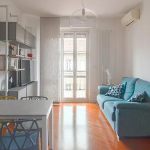 Isola Apartment Milan